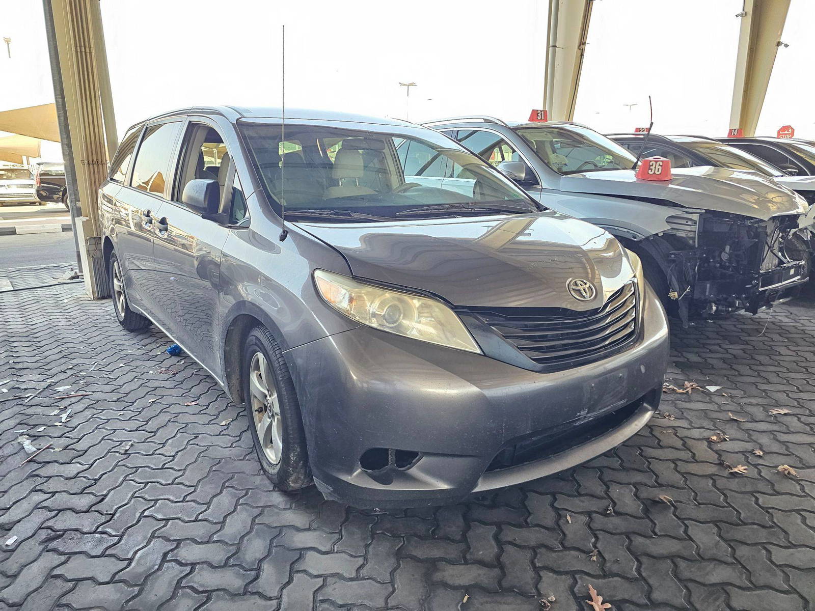 2013 TOYOTA SIENNA — 228661 Miles — Lot 403636 — Souq - Marhaba Auctions Used Cars - Image 4
