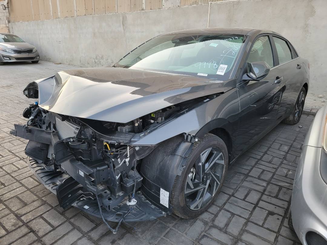 2024 HYUNDAI ELANTRA — 2250 Miles — Lot 76709064 — Al Surrah - Marhaba Auctions Used Cars - Image 4