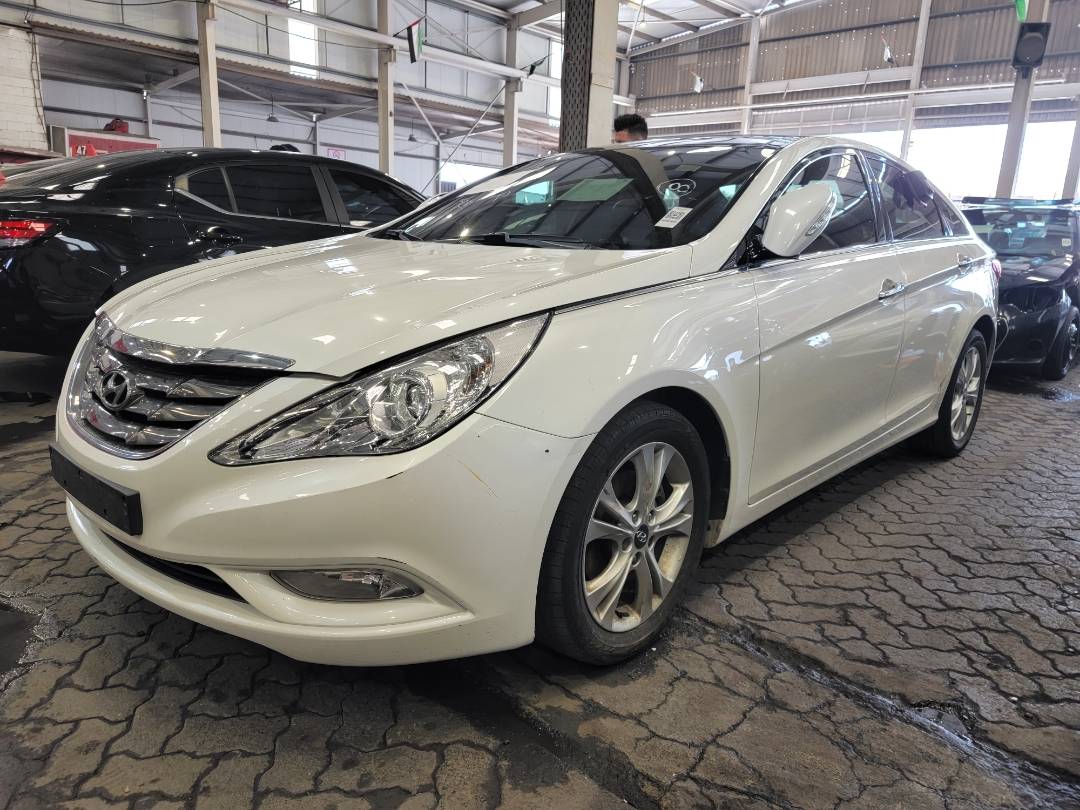 2010 HYUNDAI SONATA — 127988 KM — Lot 116103 — Main - Marhaba Auctions Used Cars - Image 4