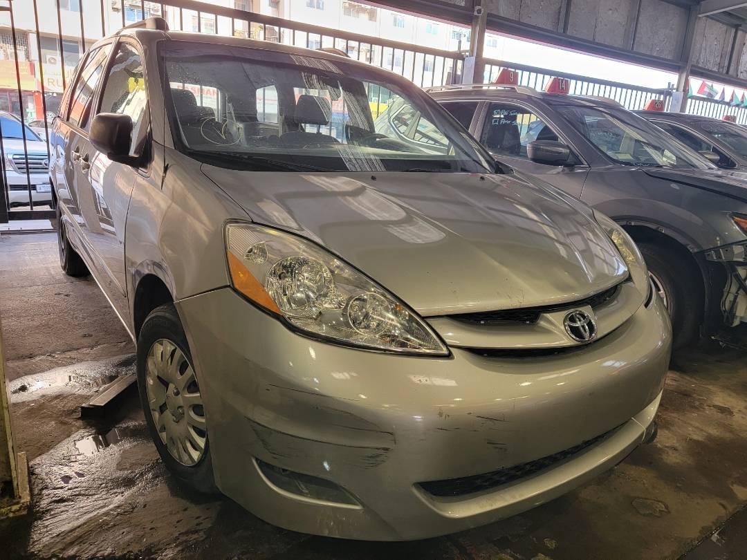2006 TOYOTA SIENNA — 187968 Miles — Lot 69061424 — Main - Marhaba Auctions Used Cars - Image 3