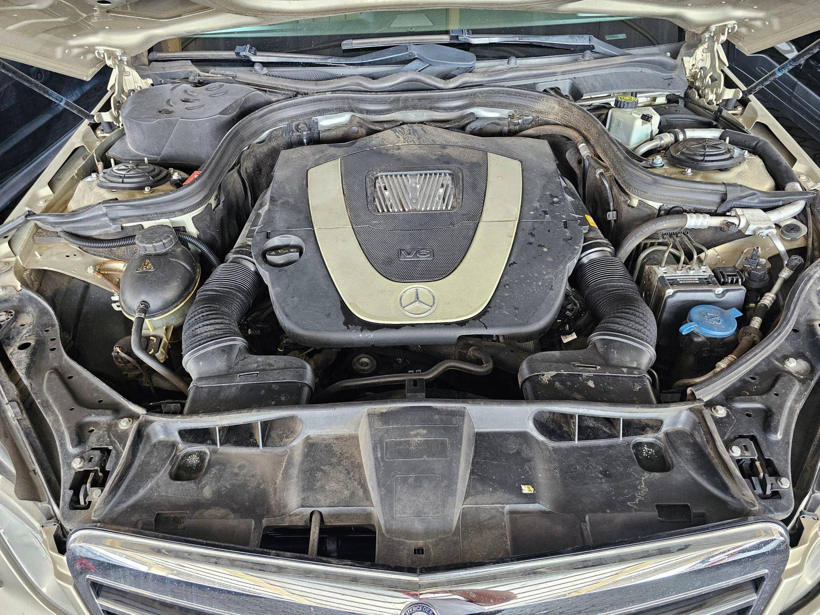 2011 MERCEDES BENZ E 350 — 185657 Miles — Lot 41470838 — Ind. 12 - Marhaba Auctions Used Cars - Image 12