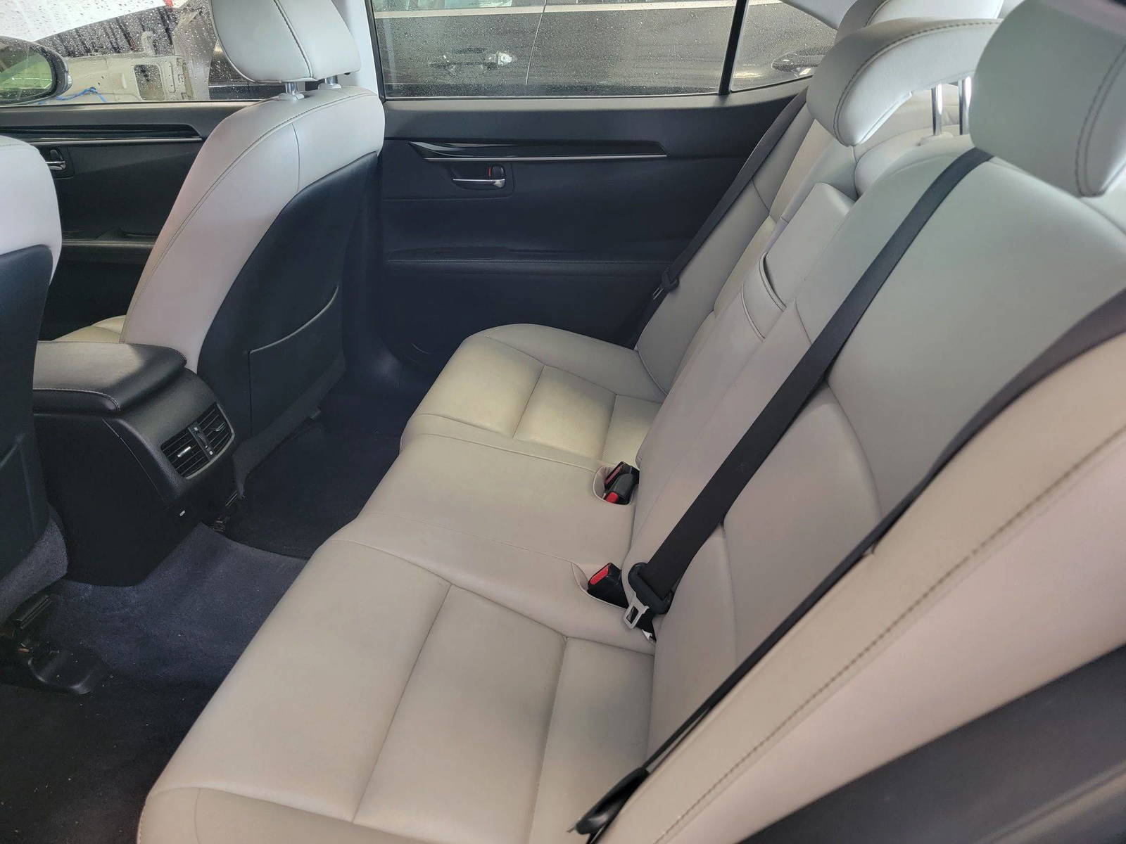 2014 LEXUS ES 350 — 165925 Miles — Lot 4E2131311 — Main - Marhaba Auctions Used Cars - Image 9