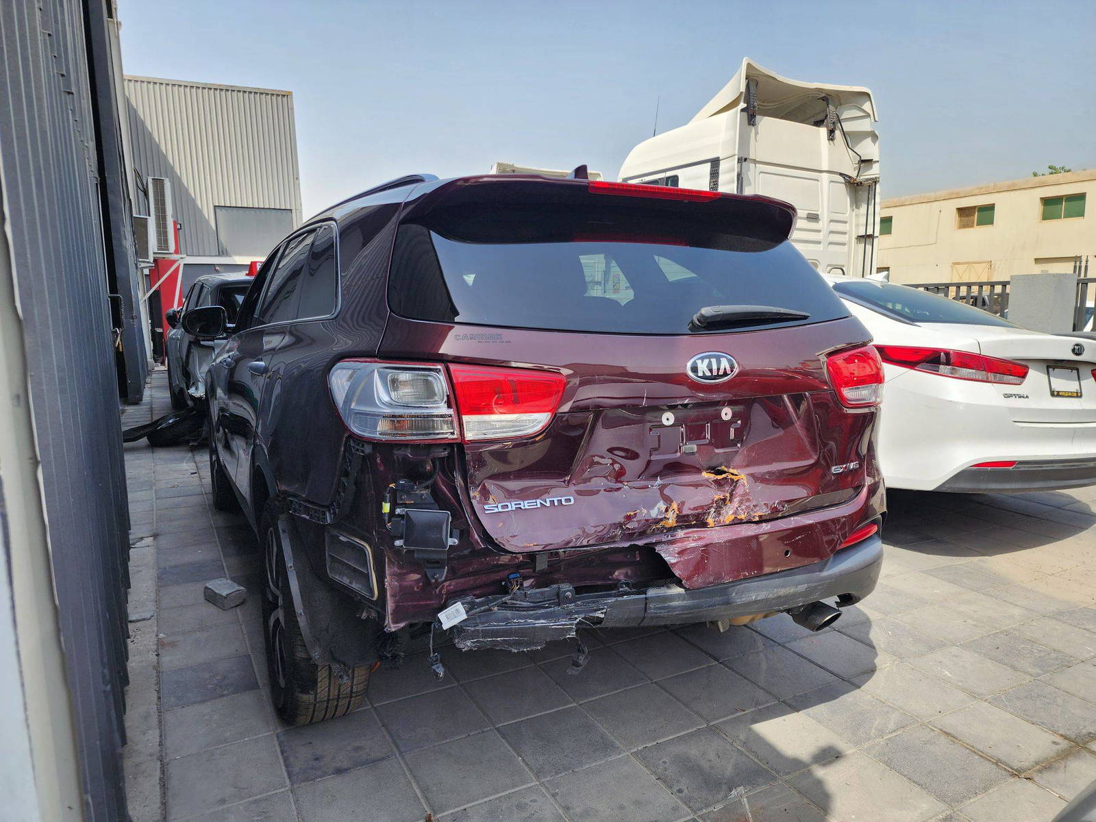 2017 KIA SORENTO — 135851 Miles — Lot 88626795 — Souq - Marhaba Auctions Used Cars - Image 6