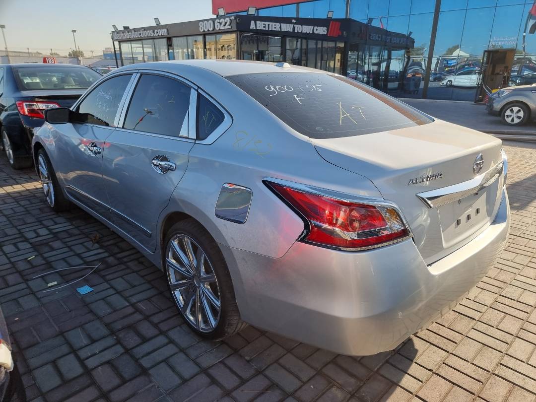 2015 NISSAN ALTIMA — 221284 Miles — Lot 215487 — Main - Marhaba Auctions Used Cars - Image 4