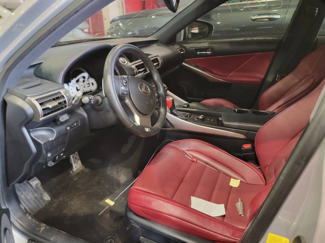 2016 LEXUS IS-350 — 129364 Miles — Lot 1G5011584 — Souq - Marhaba Auctions Used Cars - Image 8