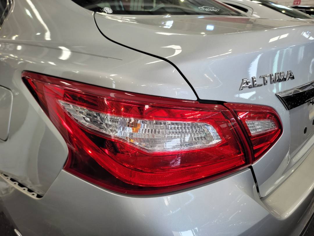 2017 NISSAN ALTIMA — 189630 Miles — Lot 80518793 - Marhaba Auctions Used Cars - Image 9