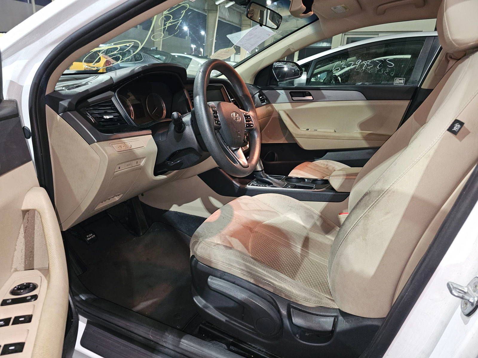 2018 HYUNDAI SONATA — 119758 Miles — Lot H675265 — Souq - Marhaba Auctions Used Cars - Image 9