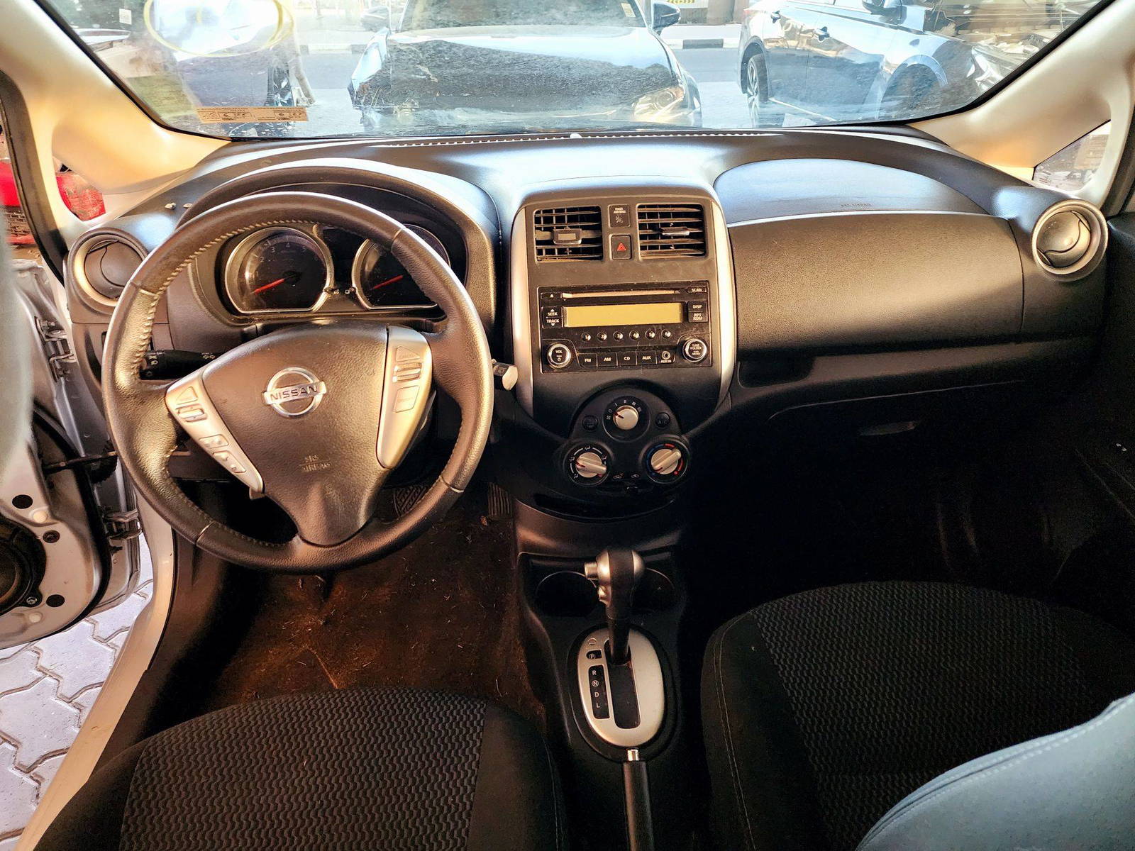 2014 NISSAN VERSA NOTE — 196174 Miles — Lot L382329 — Souq - Marhaba Auctions Used Cars - Image 7