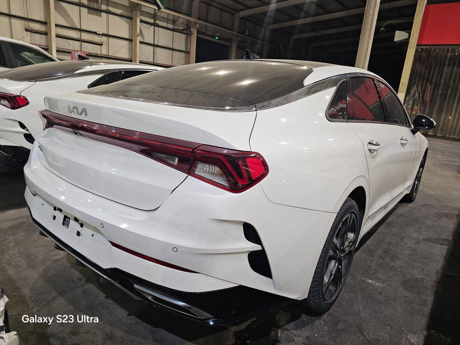 2022 KIA K5 — 111810 KM — Lot 170058 — Main - Marhaba Auctions Used Cars - Image 3