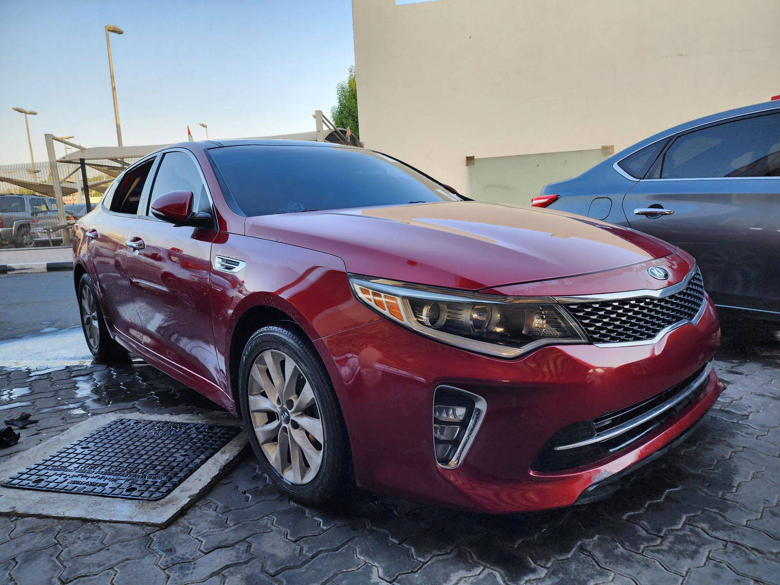 2018 KIA OPTIMA — 119637 Miles — Lot 413922 — Souq - Marhaba Auctions Used Cars - Image 4