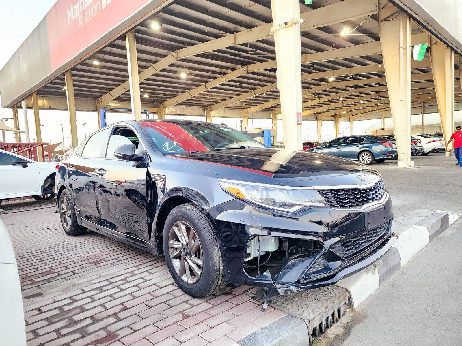2019 KIA OPTIMA — 70124 Miles — Lot 67640284 — Souq - Marhaba Auctions Used Cars - Image 4
