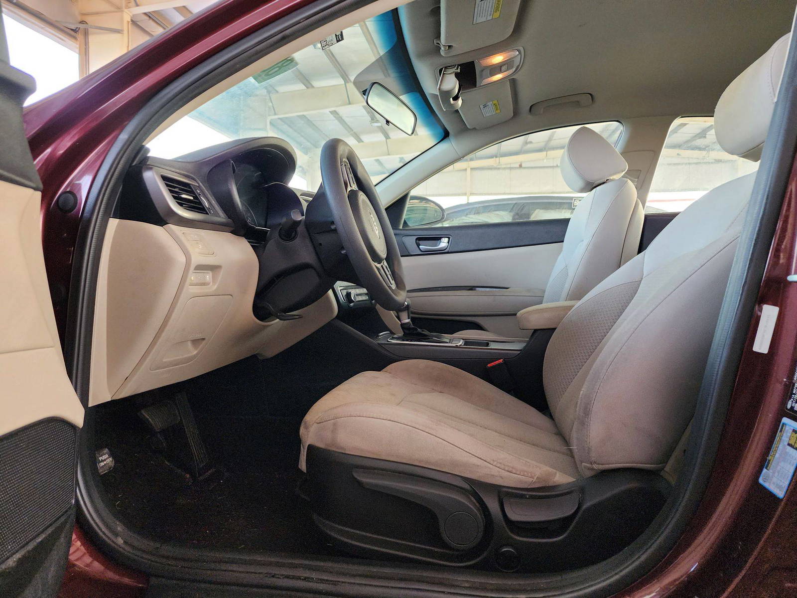 2018 KIA OPTIMA — 136978 Miles — Lot 80649743 — Souq - Marhaba Auctions Used Cars - Image 8