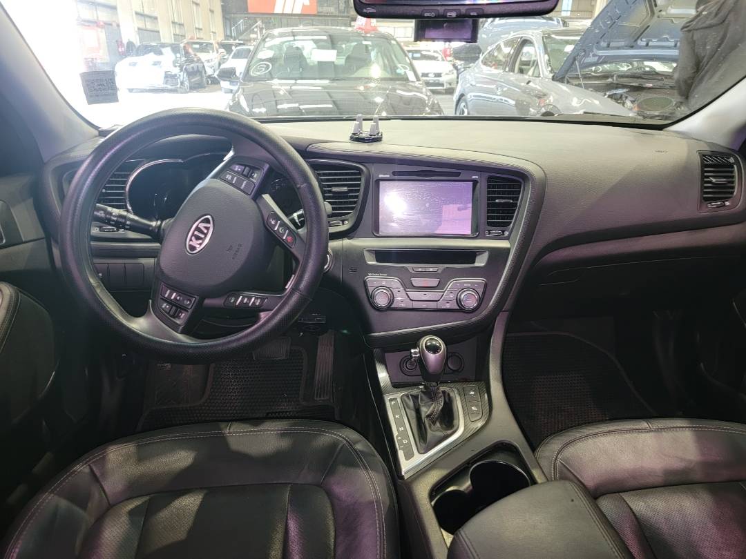 2013 KIA K5 — 196610 KM — Lot A017663 — Main - Marhaba Auctions Used Cars - Image 7