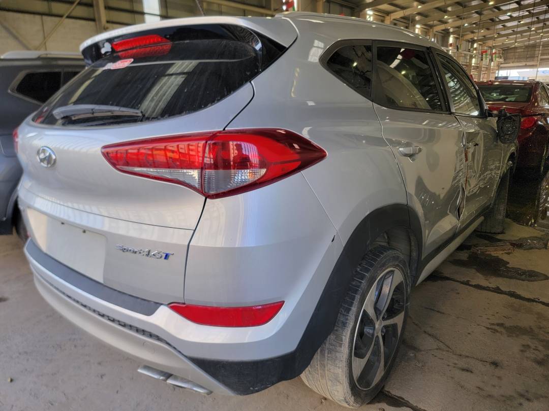 2017 HYUNDAI TUCSON — 65068 Miles — Lot HU461654 — Main - Marhaba Auctions Used Cars - Image 3