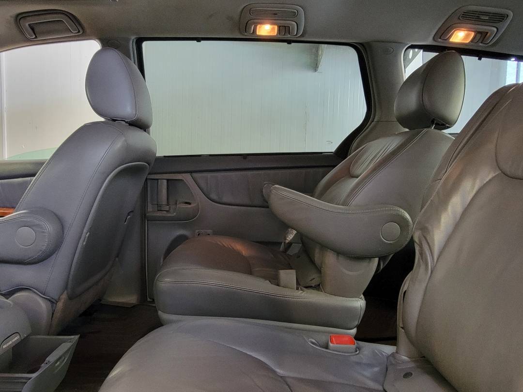 2009 TOYOTA SIENNA — 229574 Miles — Lot 39180191 — Ind. 12 - Marhaba Auctions Used Cars - Image 8