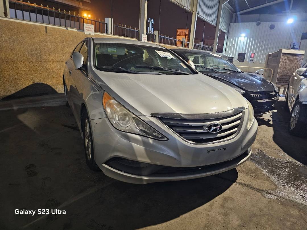 2014 HYUNDAI SONATA — 191949 Miles — Lot 42980230 — Main - Marhaba Auctions Used Cars - Image 3