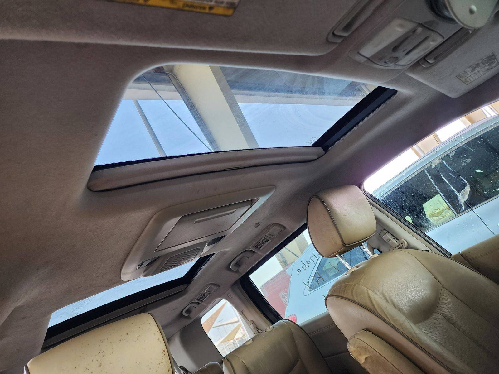 2012 NISSAN QUEST — 174545 Miles — Lot 30286 — Souq - Marhaba Auctions Used Cars - Image 6