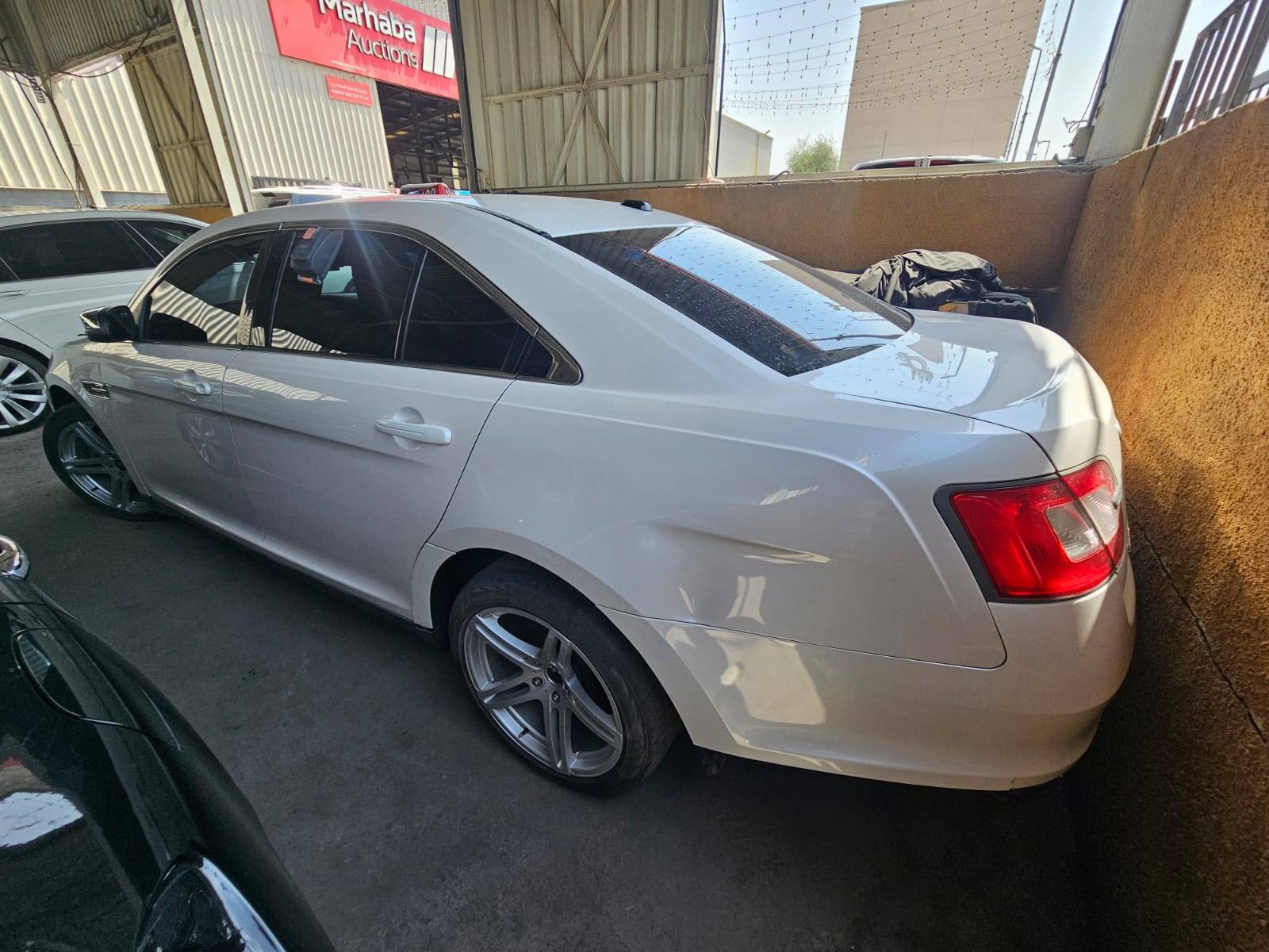 2011 FORD TAURUS — 85201 KM — Lot BG138284 — Main - Marhaba Auctions Used Cars - Image 4