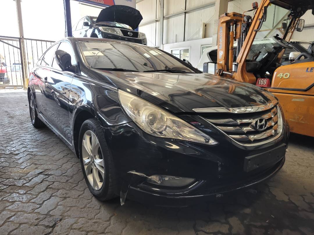 2010 HYUNDAI SONATA — 122817 KM — Lot 088774 — Ind. 12 - Marhaba Auctions Used Cars - Image 5
