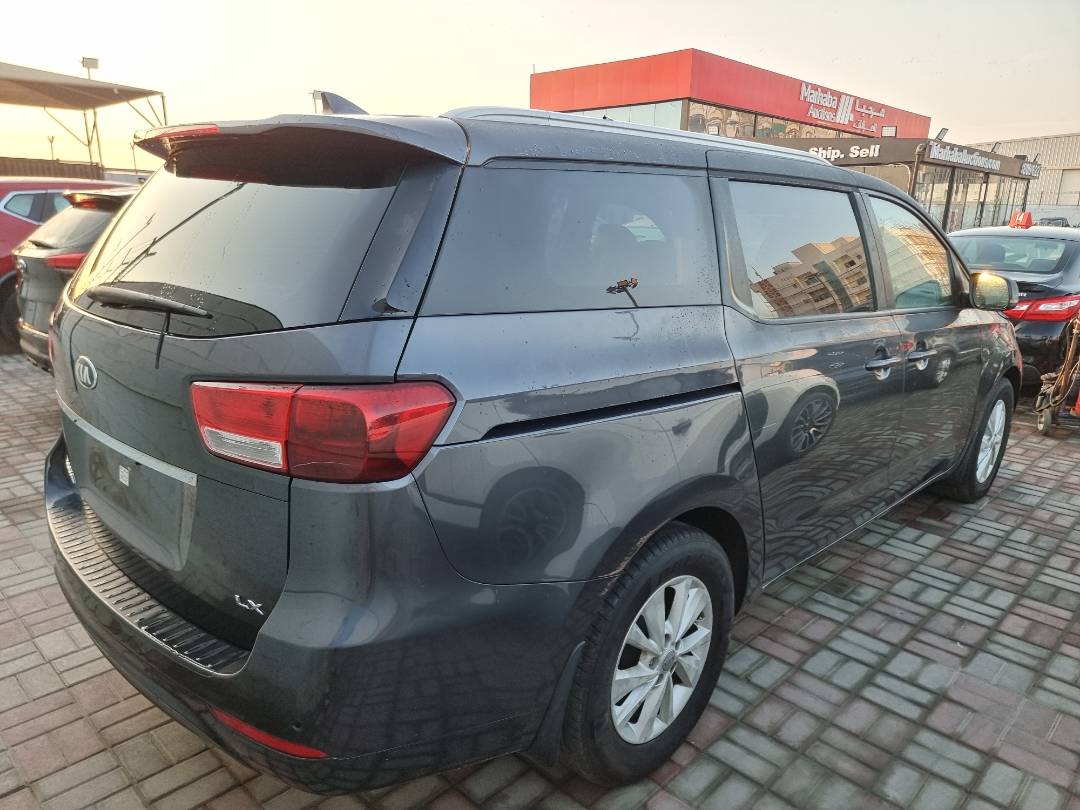 2016 KIA SEDONA — 138258 Miles — Lot 92680 — Ind. 12 - Marhaba Auctions Used Cars - Image 5