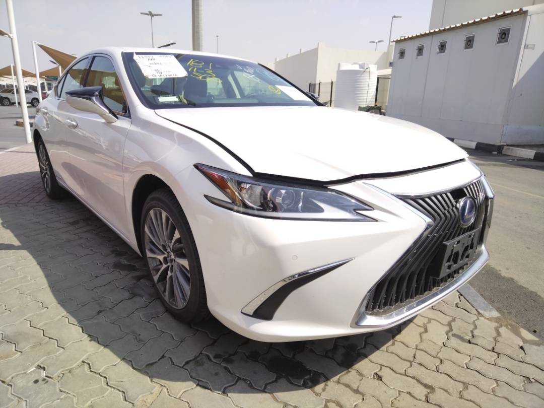 2021 LEXUS ES 300H — 27784 Miles — Lot 37629301 - Marhaba Auctions Used Cars - Image 12