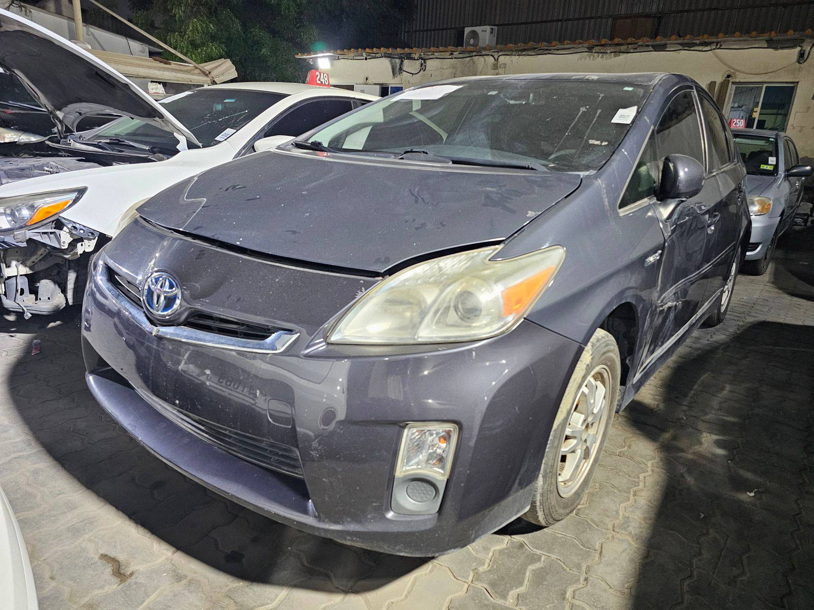 2011 TOYOTA PRIUS — 201518 Miles — Lot B0283712 — Main - Marhaba Auctions Used Cars - Image 5