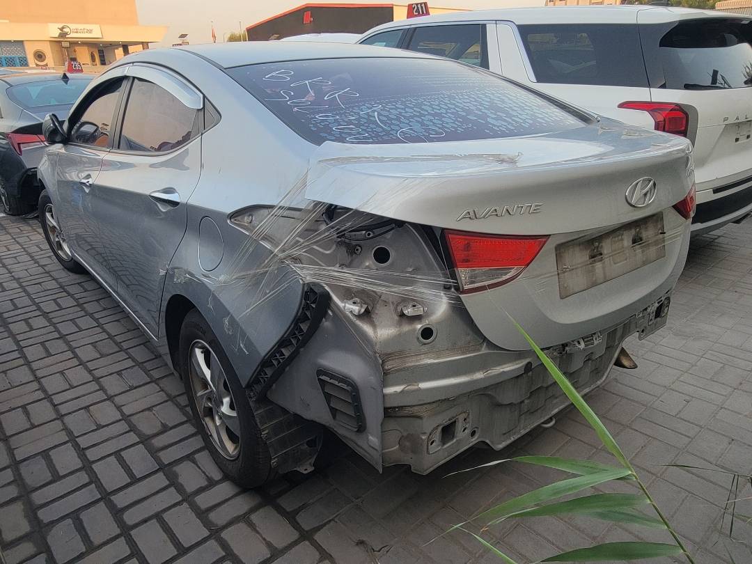 2012 HYUNDAI AVANTE — 186525 KM — Lot U337947 — Main - Marhaba Auctions Used Cars - Image 5