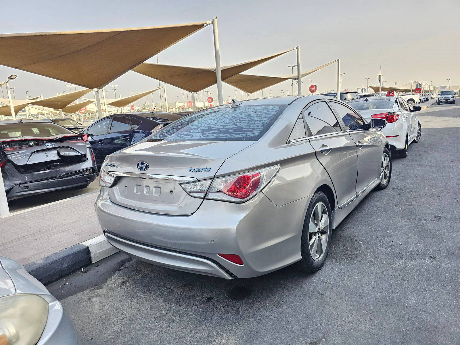 2012 HYUNDAI SONATA — 197522 KM — Lot CA035617 — Souq - Marhaba Auctions Used Cars - Image 5