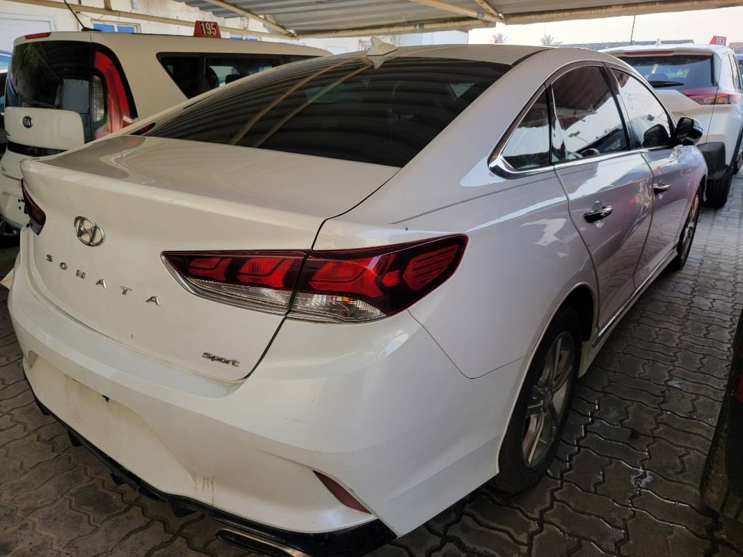 2018 HYUNDAI SONATA — 96461 Miles — Lot H718009 — Souq - Marhaba Auctions Used Cars - Image 6
