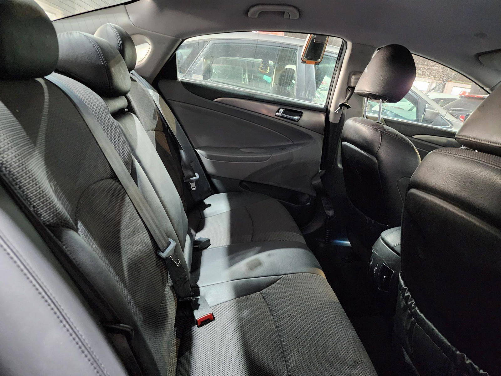 2011 HYUNDAI SONATA — 198658 Miles — Lot 001966 — Main - Marhaba Auctions Used Cars - Image 9