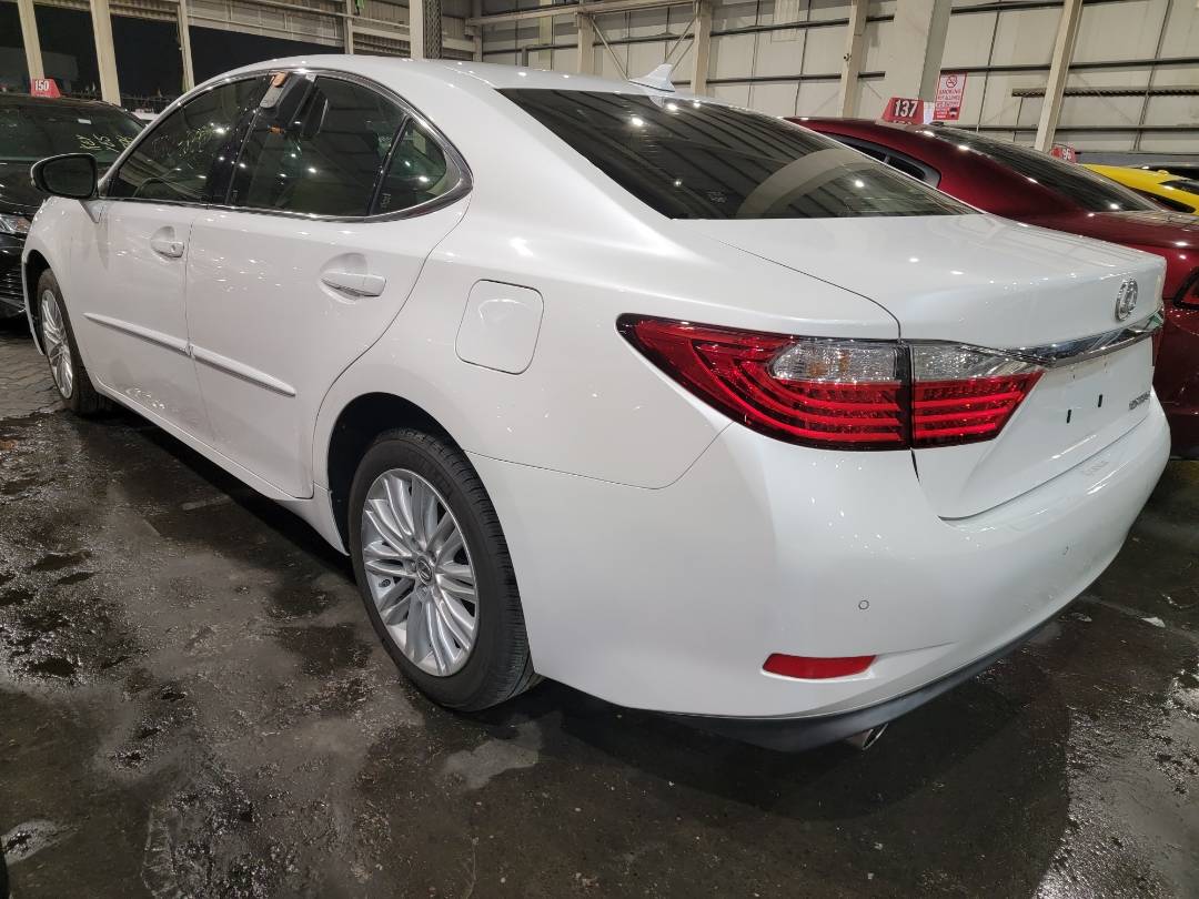 2014 LEXUS ES 350 — 59280 Miles — Lot 150452 - Marhaba Auctions Used Cars - Image 3