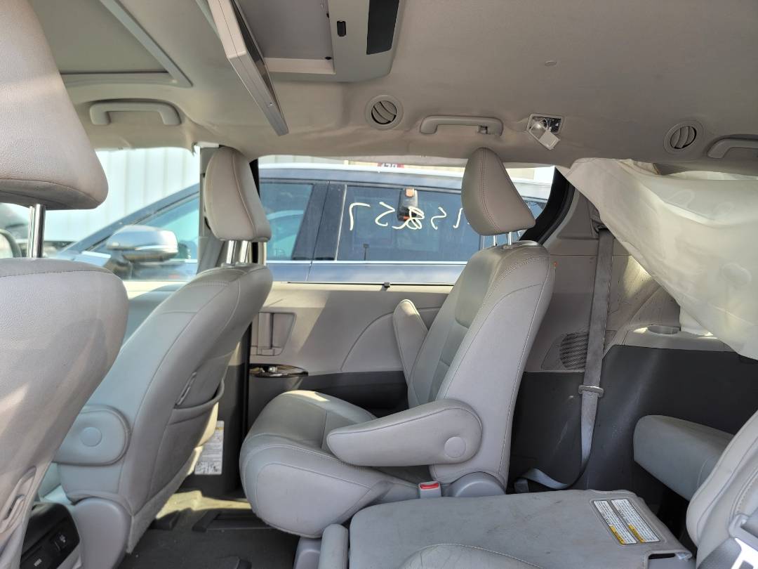 2015 TOYOTA SIENNA — 143180 Miles — Lot 13042 — Main - Marhaba Auctions Used Cars - Image 8