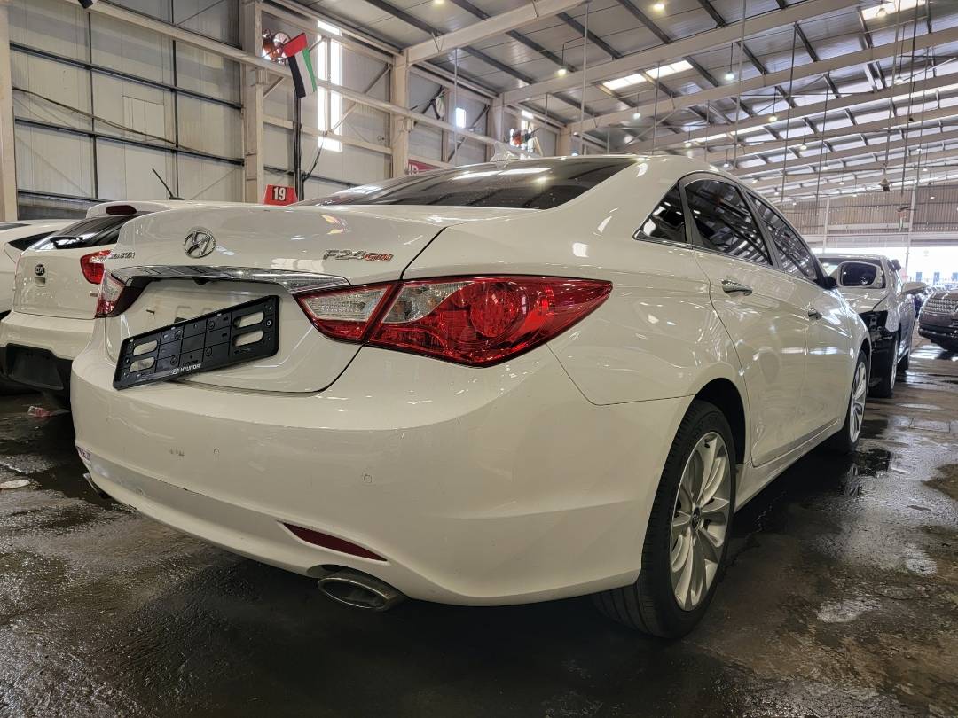2010 HYUNDAI SONATA — 232810 Miles — Lot AA149748 — Main - Marhaba Auctions Used Cars - Image 3