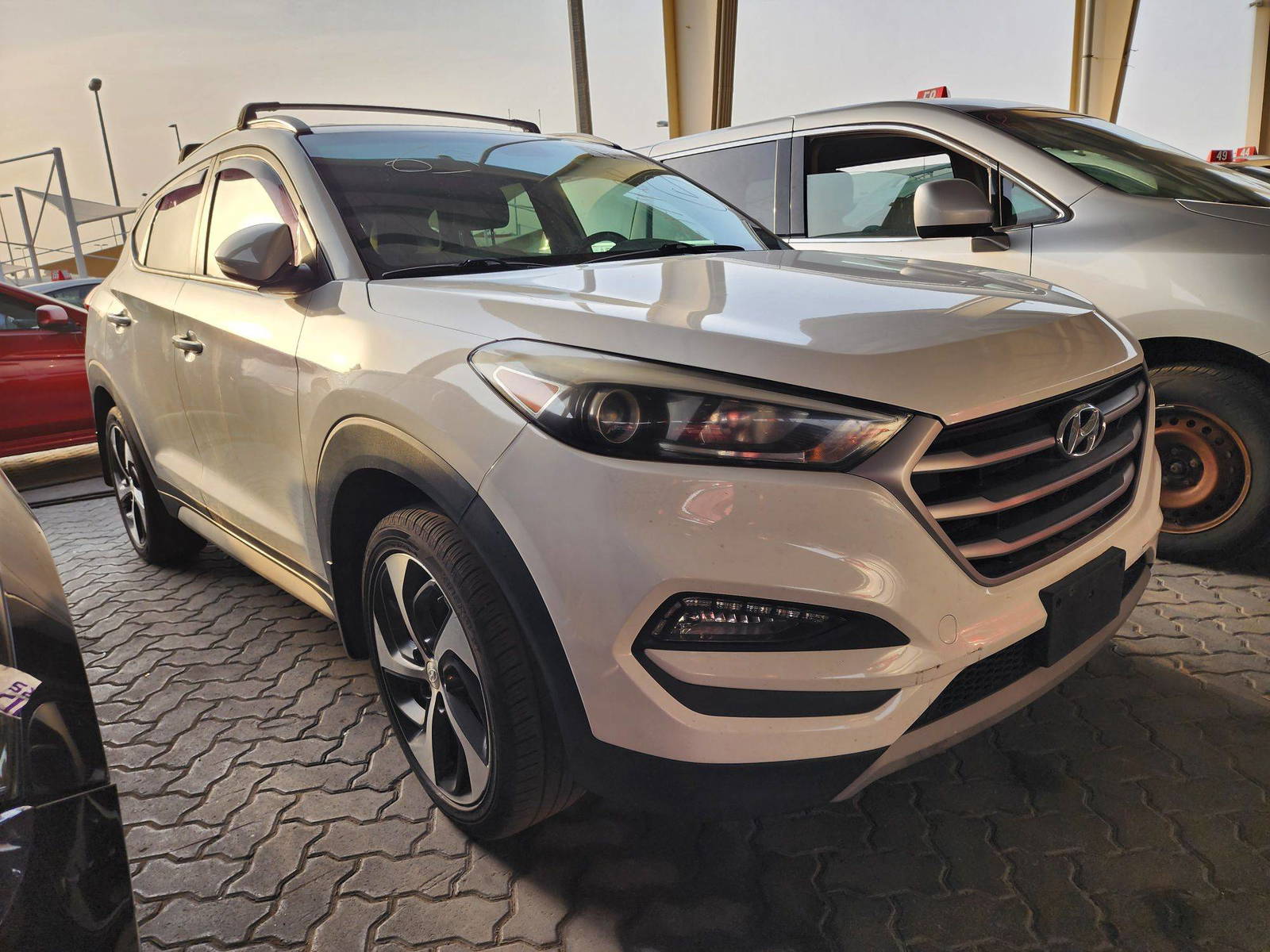 2017 HYUNDAI TUCSON — 103503 Miles — Lot 50155814 — Main - Marhaba Auctions Used Cars - Image 4