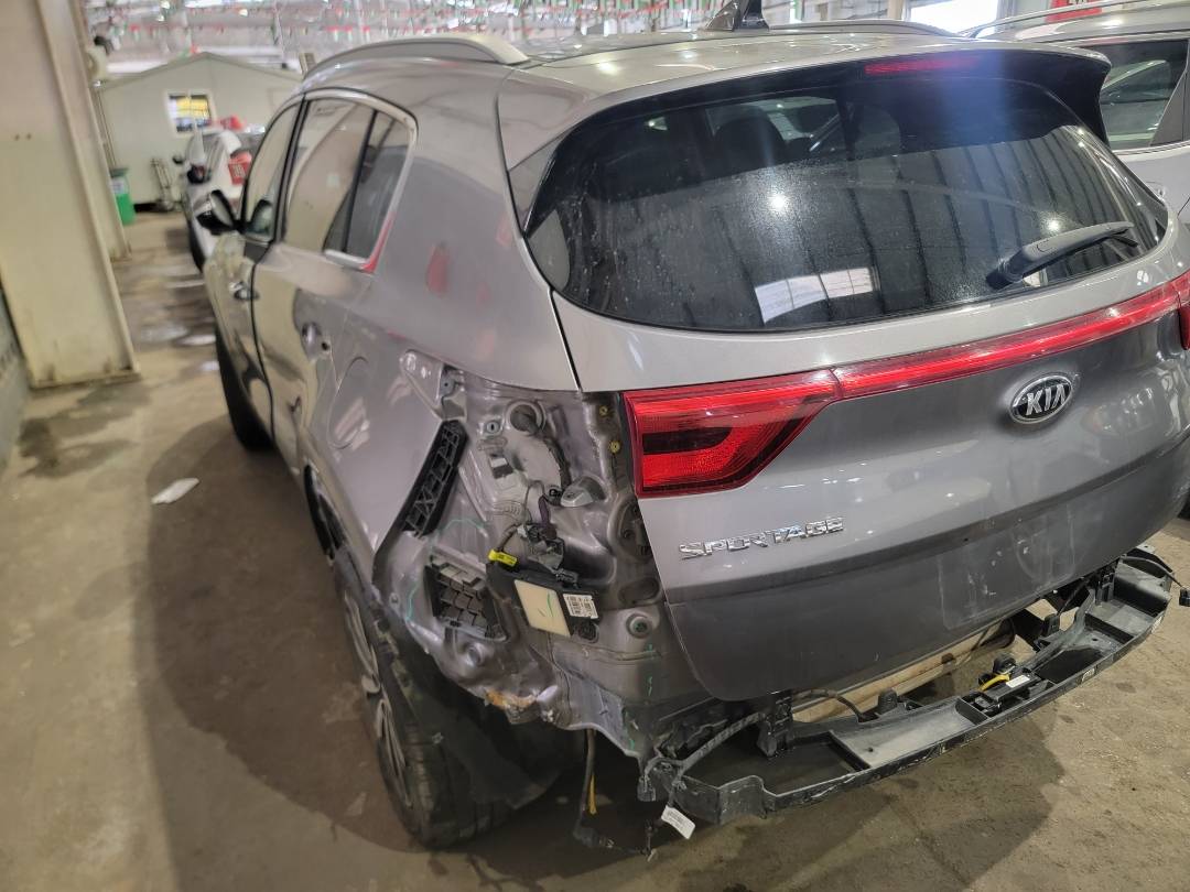 2017 KIA SPORTAGE — 105916 Miles — Lot 44414655 — Souq - Marhaba Auctions Used Cars - Image 6