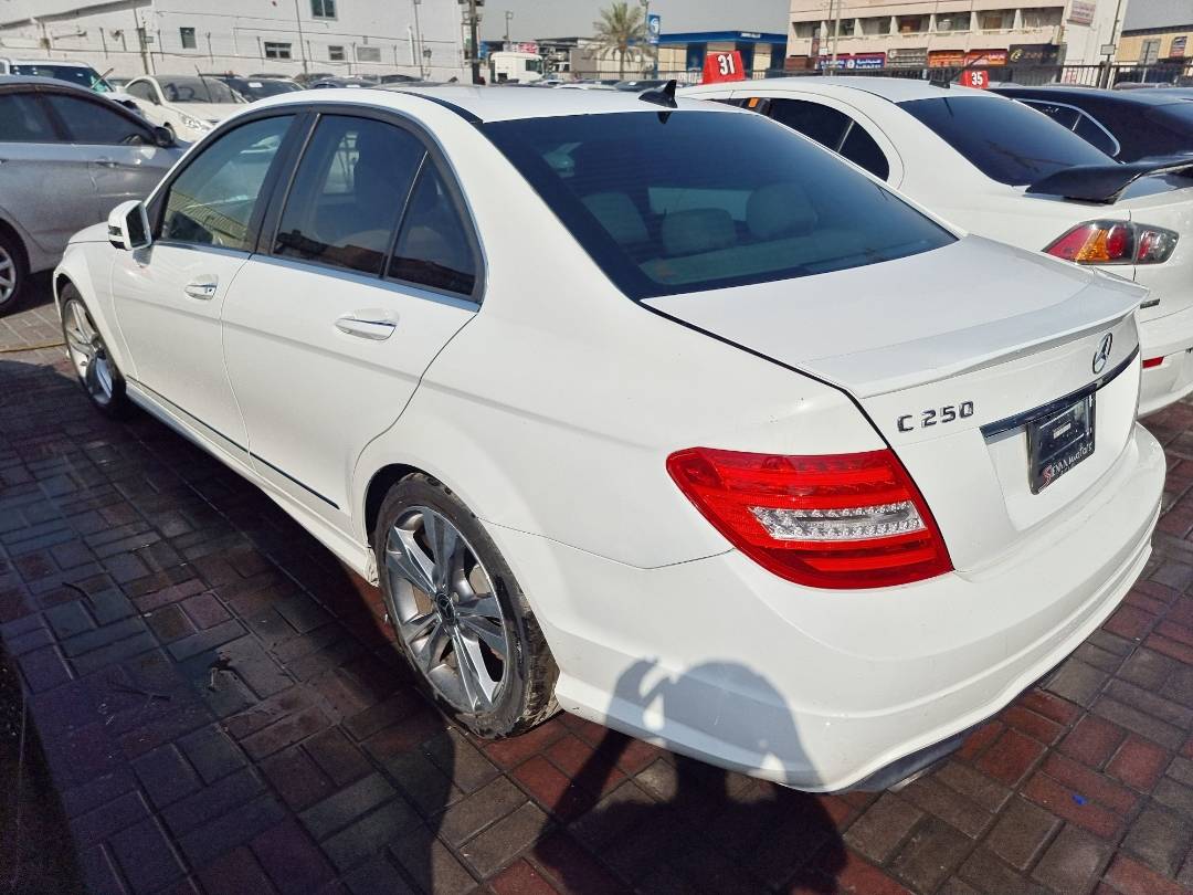 2014 MERCEDES BENZ CLA 250 — 144971 Miles — Lot 215478 — Ind. 12 - Marhaba Auctions Used Cars - Image 4