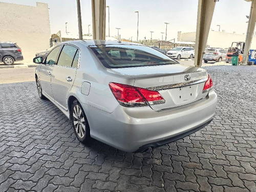 TOYOTA AVALON