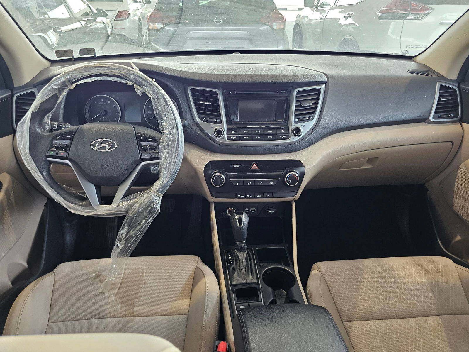 2016 HYUNDAI TUCSON — 145266 Miles — Lot 20GU029154 — Souq - Marhaba Auctions Used Cars - Image 7