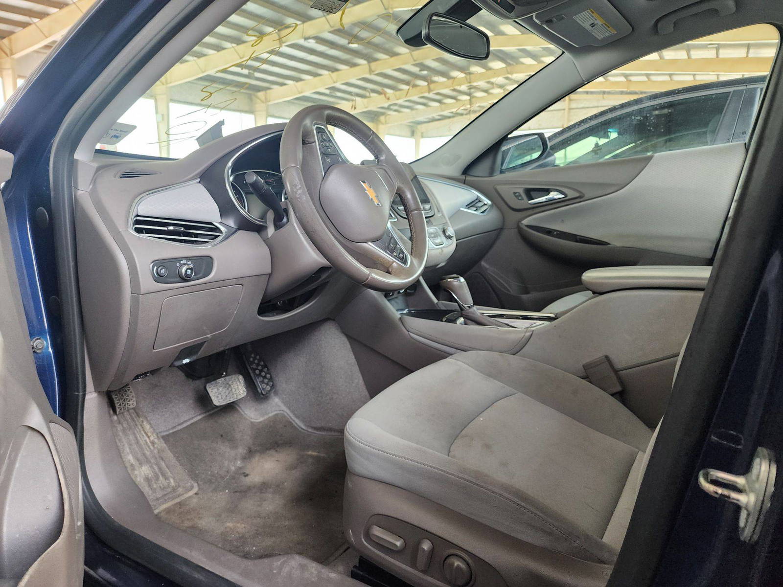 2018 CHEVROLET MALIBU — 71235 Miles — Lot 42228174 — Souq - Marhaba Auctions Used Cars - Image 6