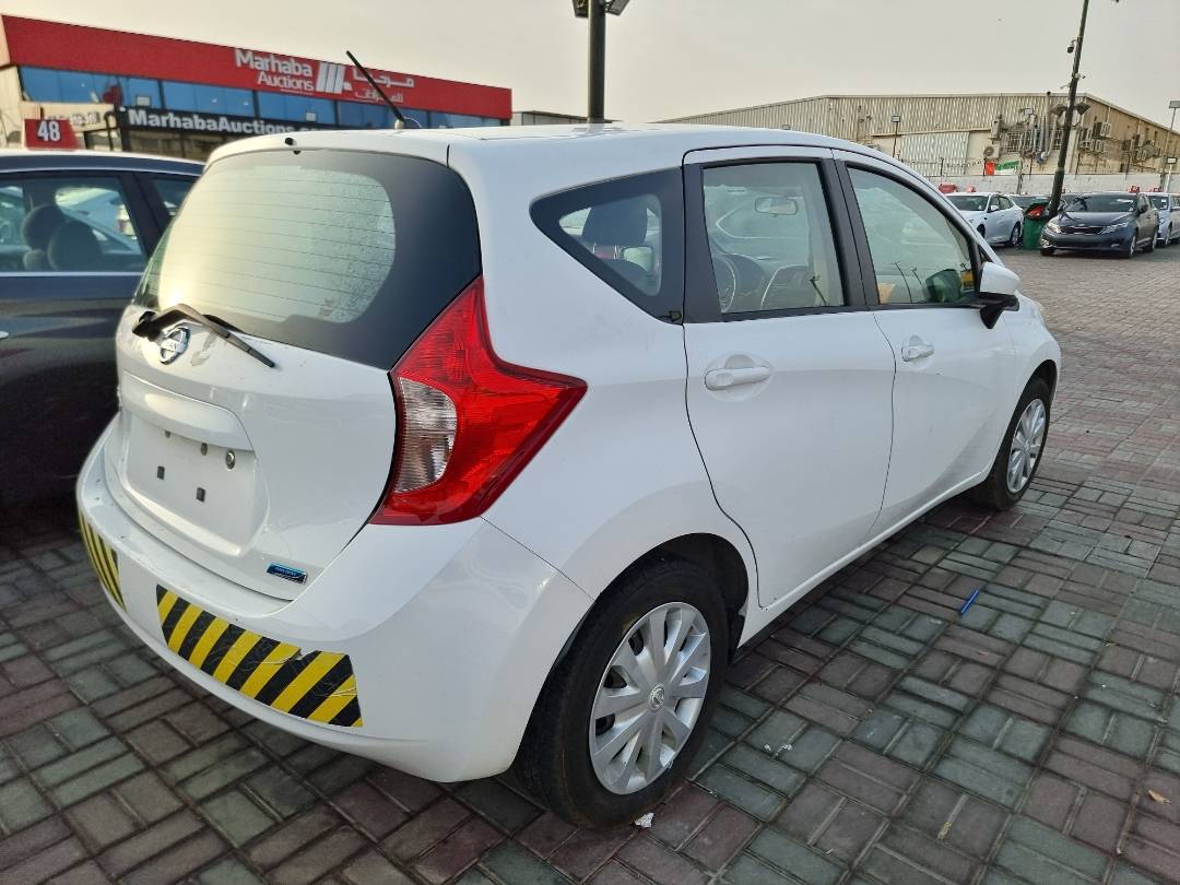 2015 NISSAN VERSA NOTE — 179748 Miles — Lot 125487 — Souq - Marhaba Auctions Used Cars - Image 4