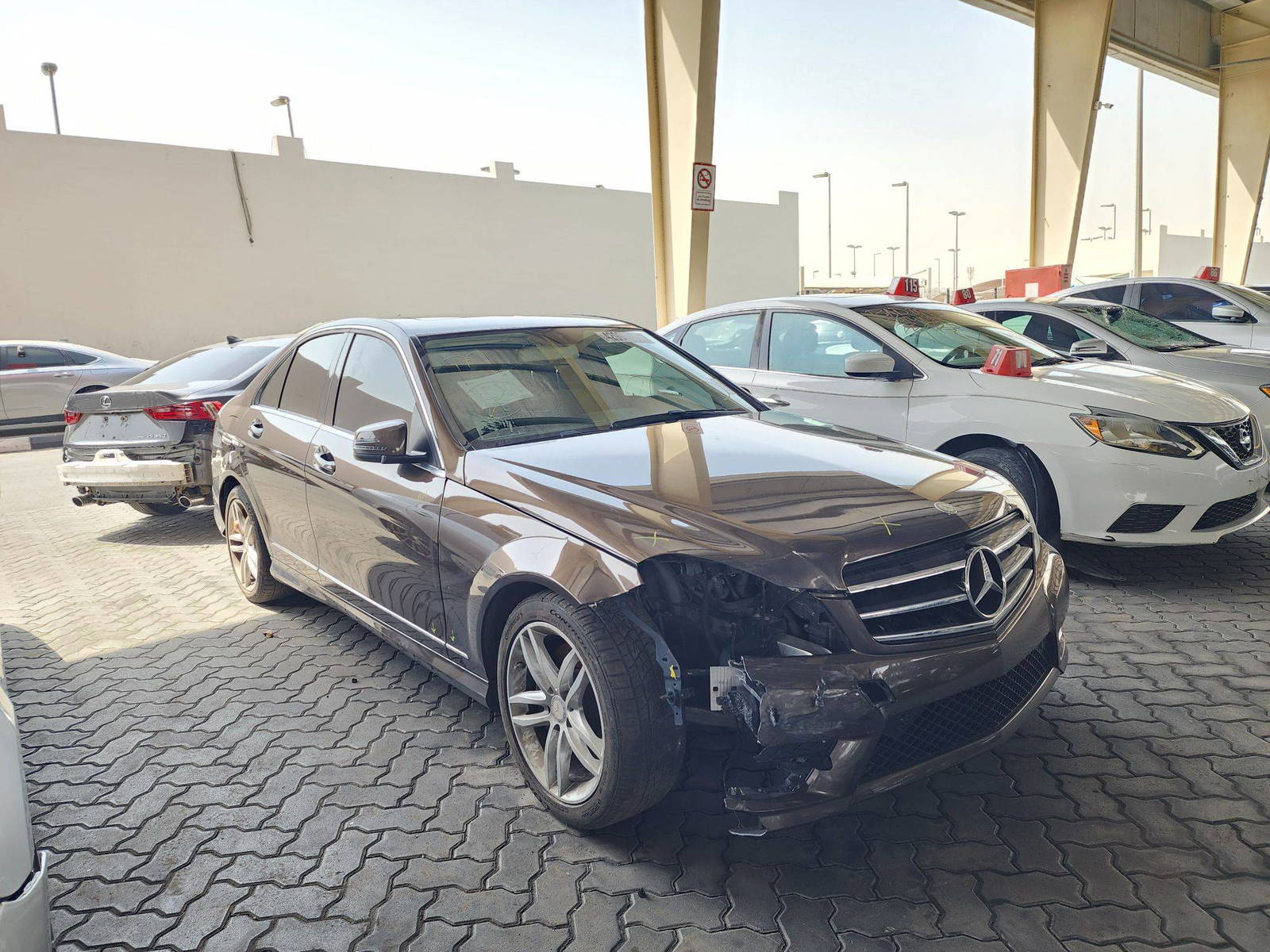 2014 MERCEDES BENZ C300 — 121823 Miles — Lot 42997505 — Souq - Marhaba Auctions Used Cars - Image 4
