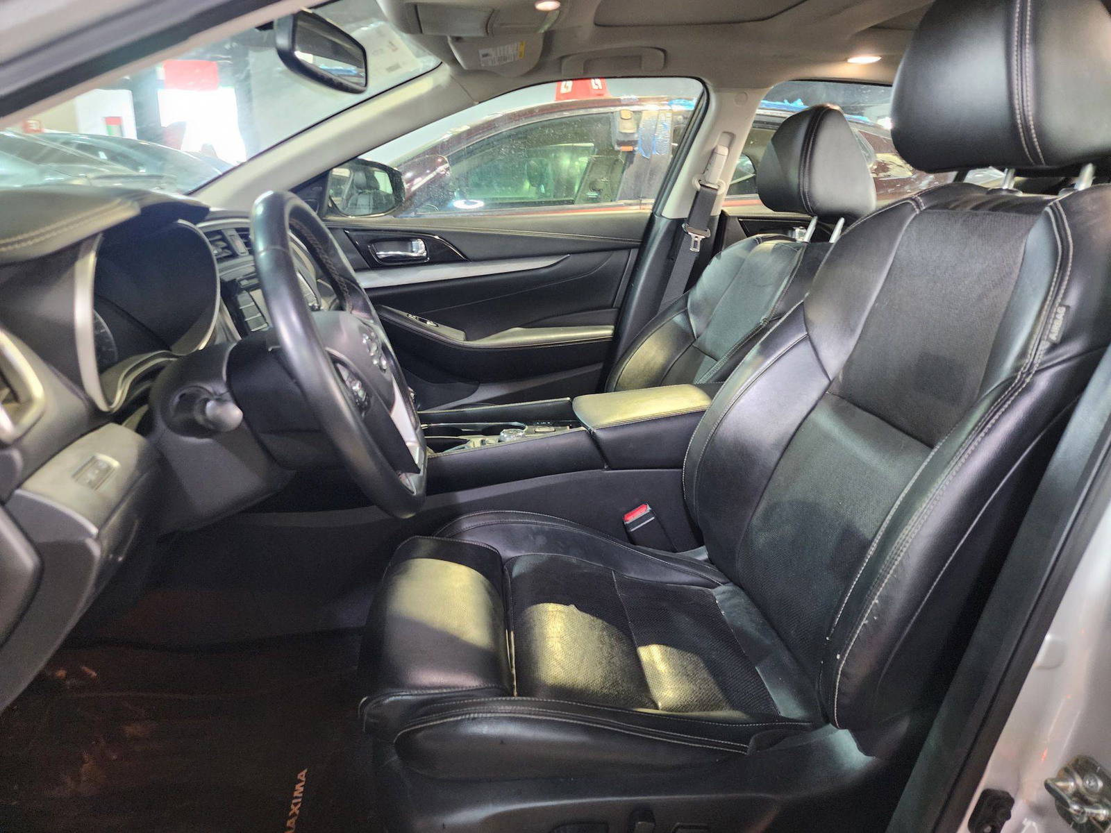 2018 NISSAN MAXIMA — 116596 Miles — Lot 75047694 — Main - Marhaba Auctions Used Cars - Image 9