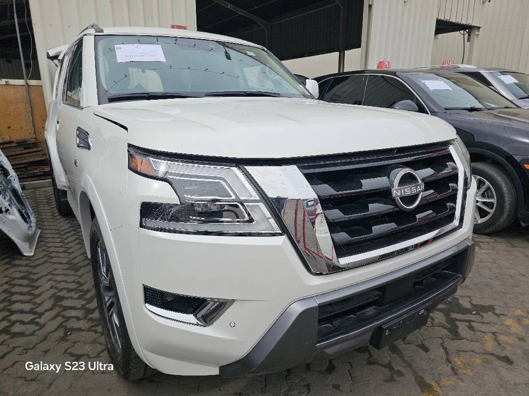 NISSAN ARMADA