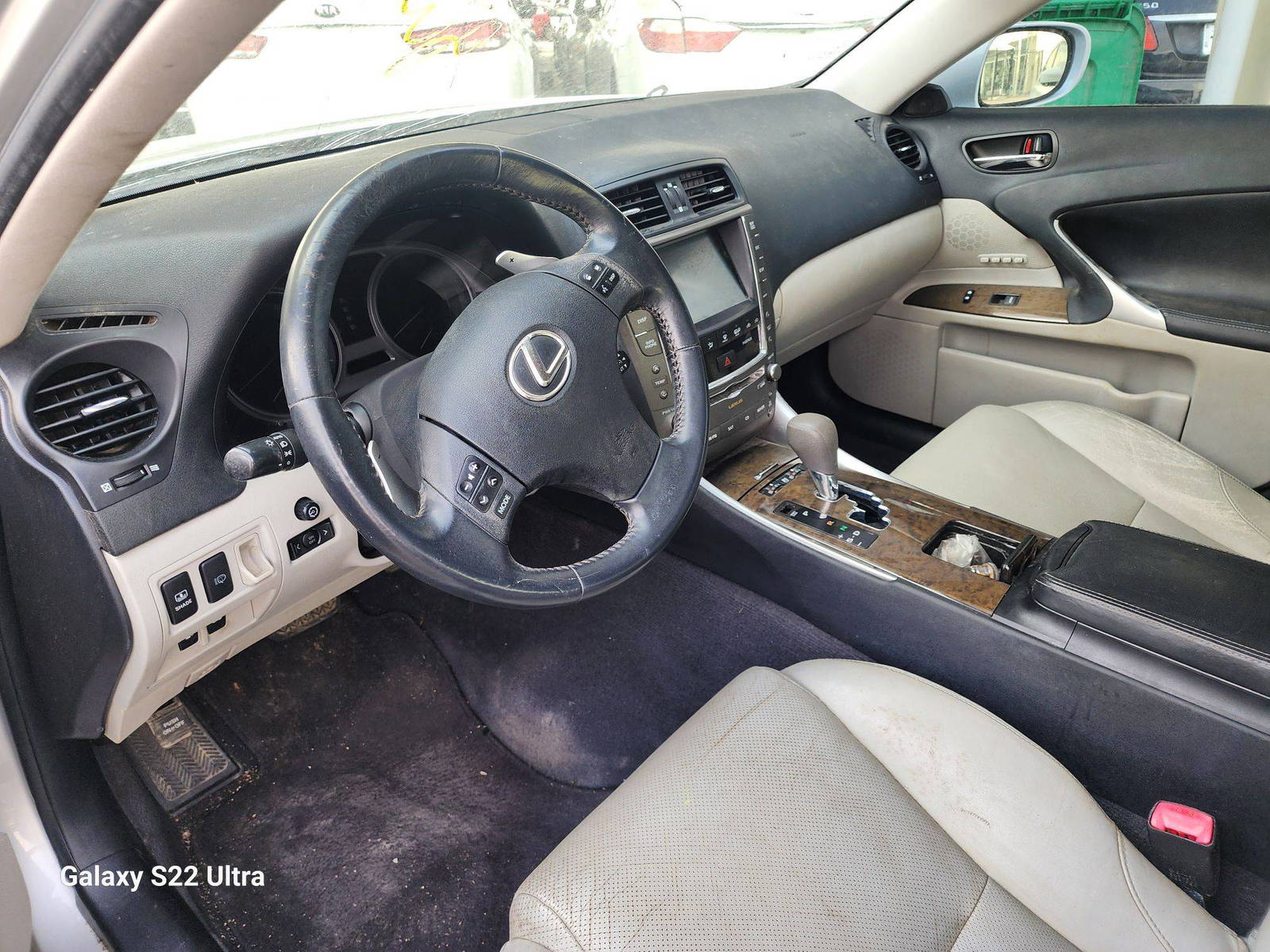 2010 LEXUS IS 250 — 143840 Miles — Lot 80076113 - Marhaba Auctions Used Cars - Image 5