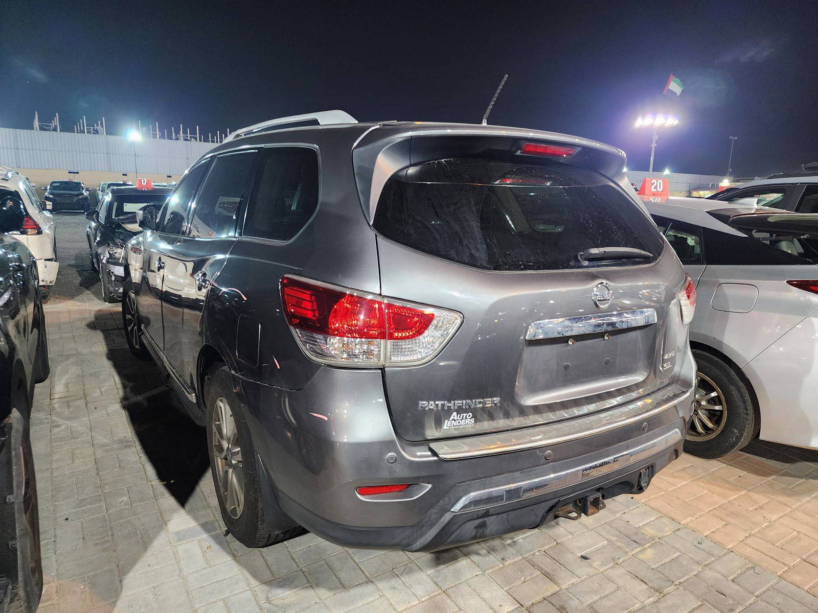 2016 NISSAN PATHFINDER — 159697 Miles — Lot C608611 - Marhaba Auctions Used Cars - Image 3