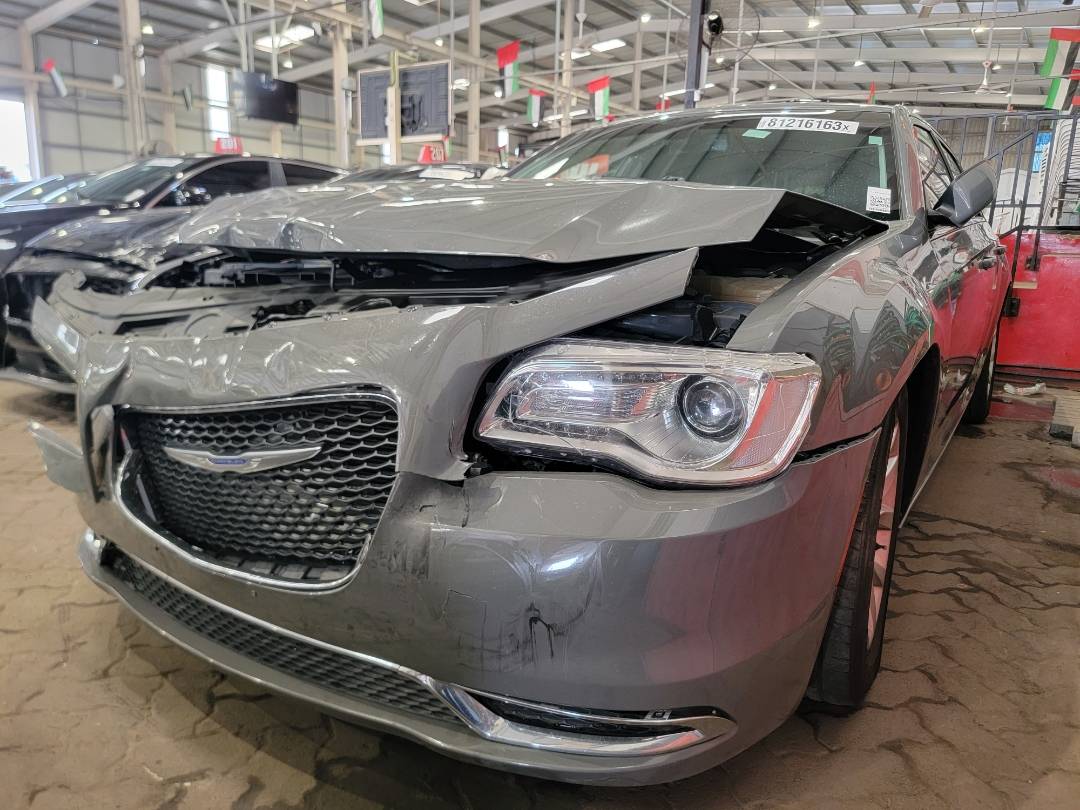 2019 CHRYSLER 300 — 57722 Miles — Lot 81216163 — Main - Marhaba Auctions Used Cars - Image 9