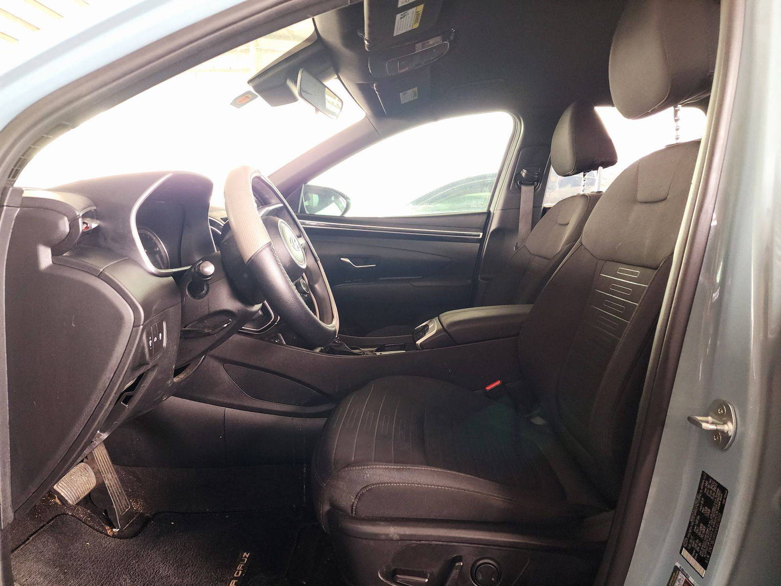 2022 HYUNDAI SANTA CRUZ SEL — 16250 Miles — Lot 42213534 — Souq - Marhaba Auctions Used Cars - Image 8