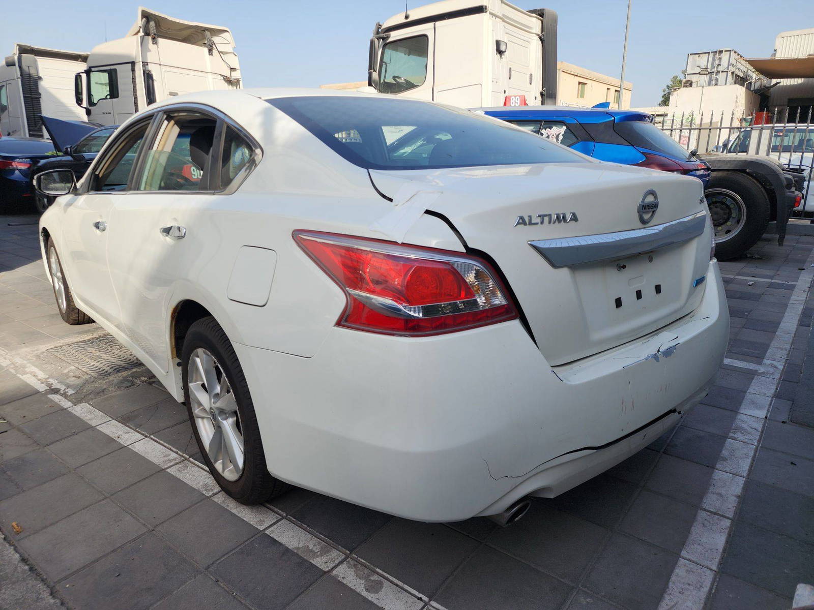 2013 NISSAN ALTIMA — 166548 Miles — Lot 42784285 — Ind. 12 - Marhaba Auctions Used Cars - Image 6