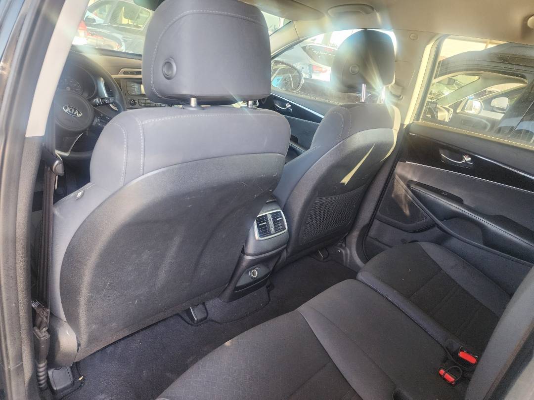 2017 KIA SORENTO — 133807 Miles — Lot 66651333 - Marhaba Auctions Used Cars - Image 5