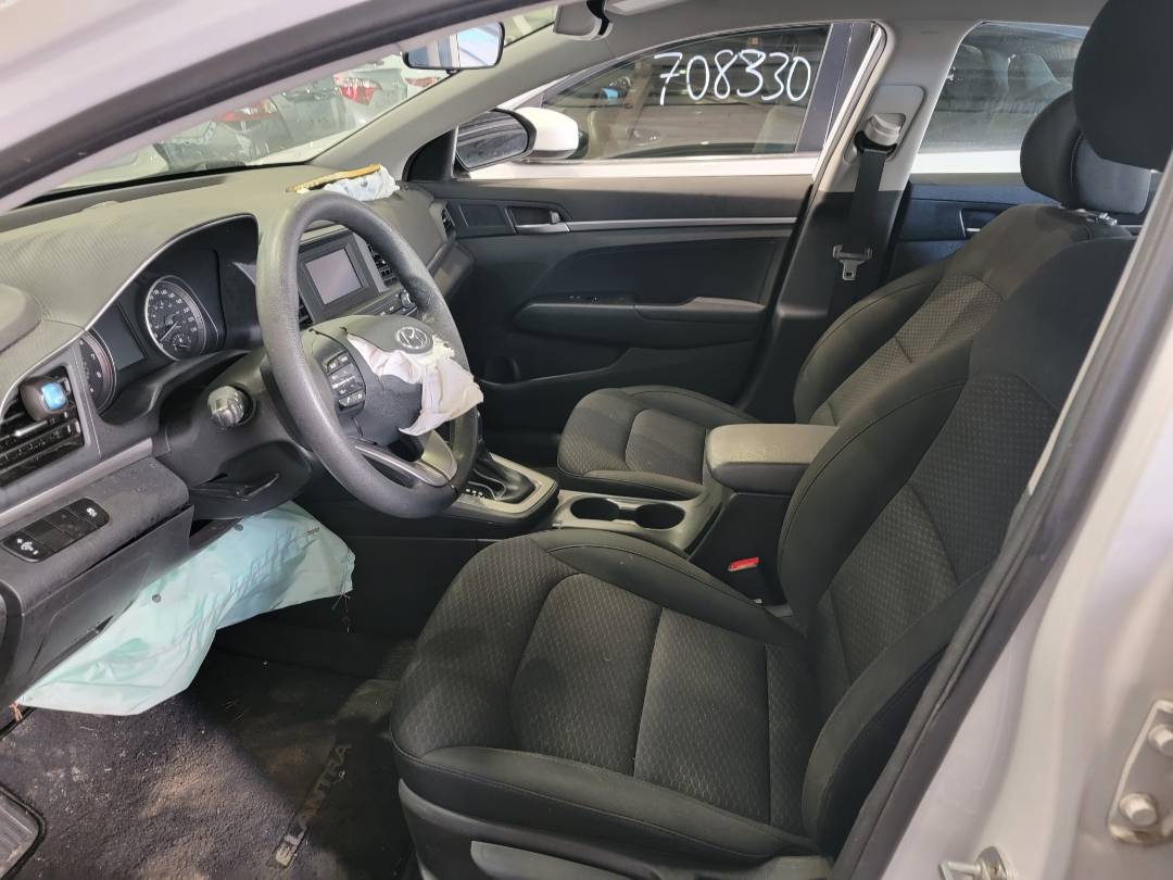 2019 HYUNDAI ELANTRA — 72550 KM — Lot 736711 — Souq - Marhaba Auctions Used Cars - Image 8